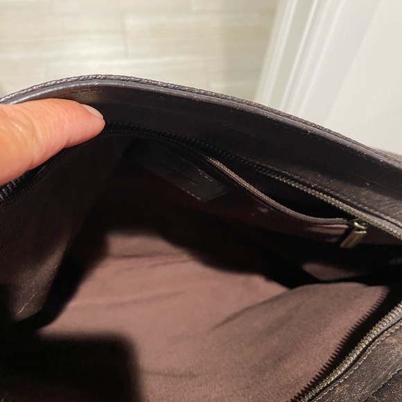 Burberry coated canvas shoulder handbag. - Picture 11 of 17